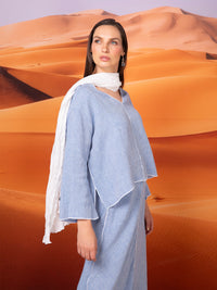 Blusa holgada con mangas anchas en lino