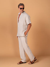 Camisa con cuello en contraste en lino