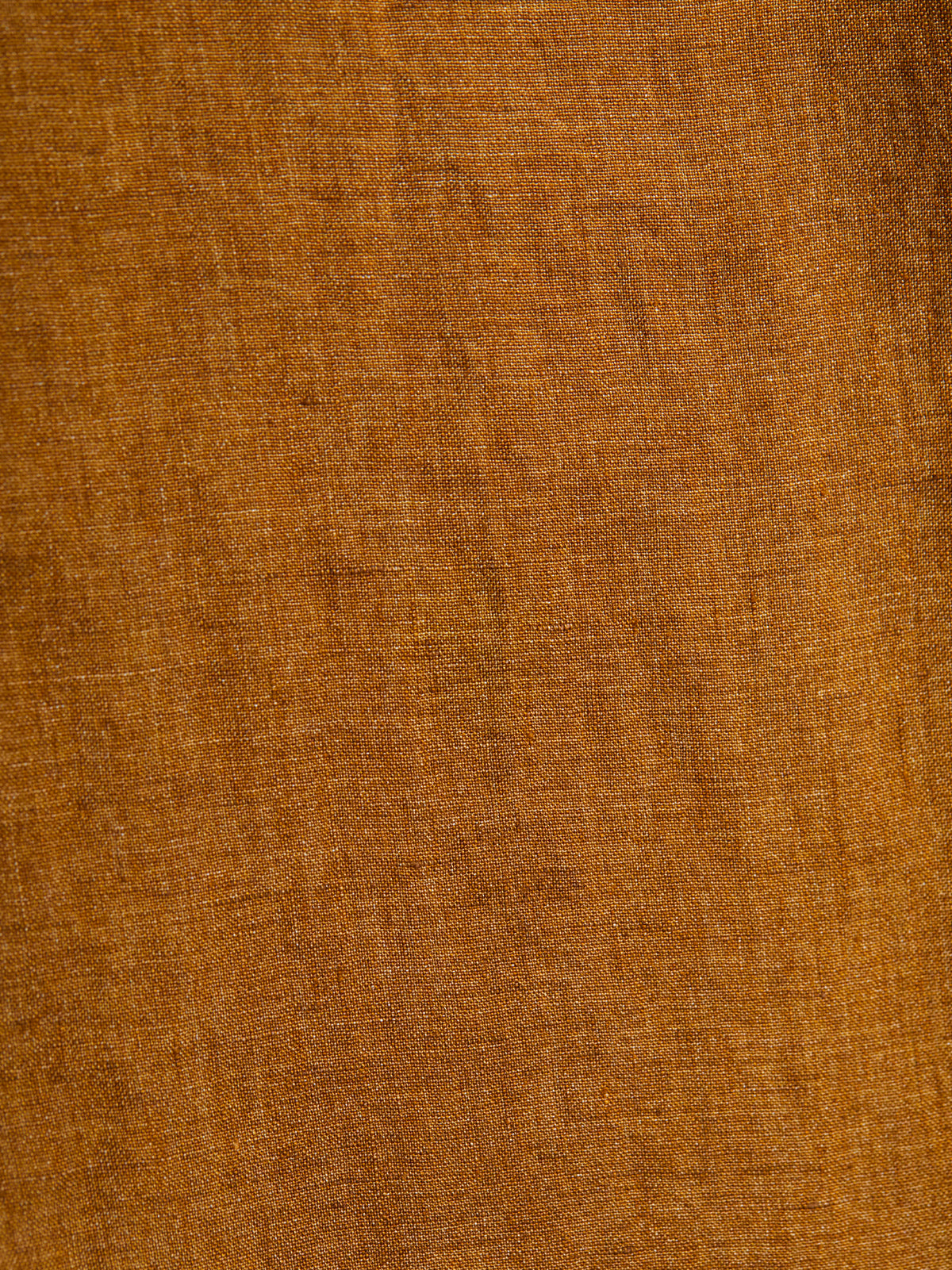 Blouse with deep "V" neckline in linen