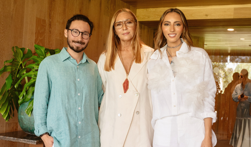 Una Celebración de 43 Años de Elegancia