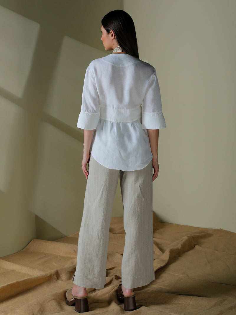 Blouse with waistband in linen