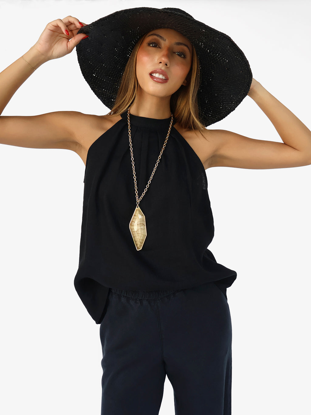 Blusa halter con pliegues en escote en lino