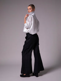 Camisera con charreteras en lino metálico