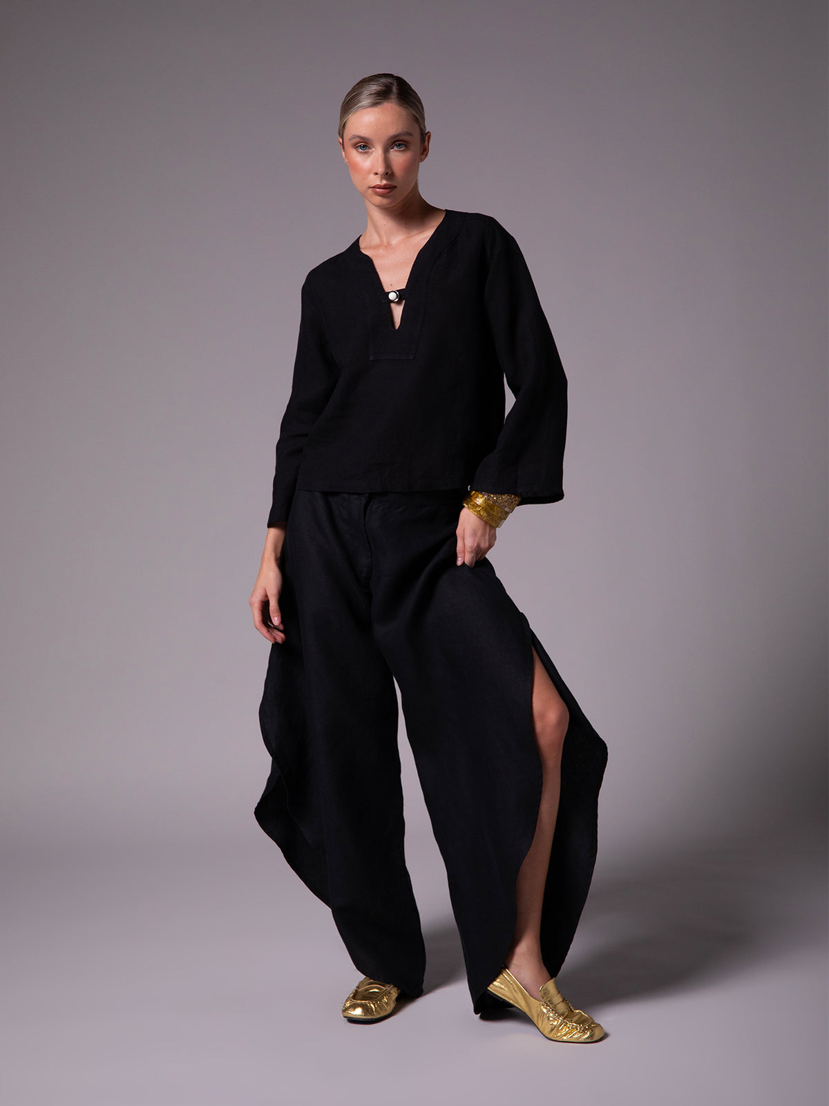 Blusa con manga acampanada en lino