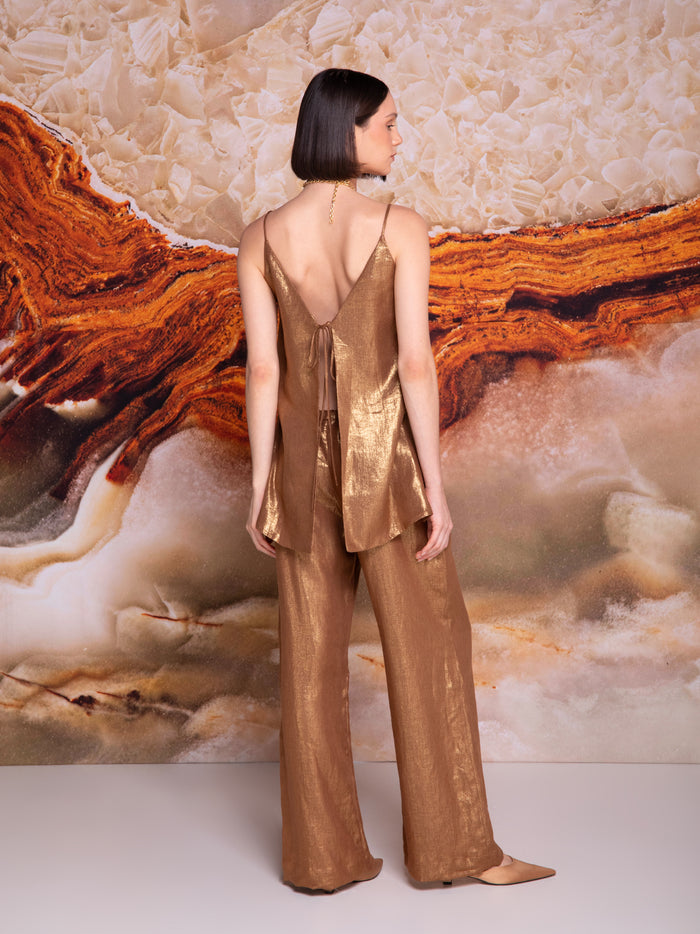 Blusa de tirantes con jareta en espalda en lino tornasol