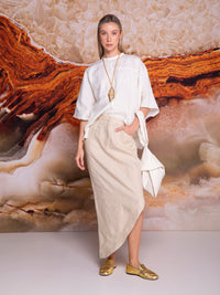 Blusa con cortes en lino