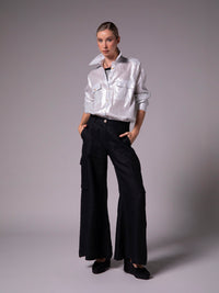 Camisera con charreteras en lino metálico