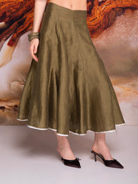 Falda con ruedos en contraste en lino