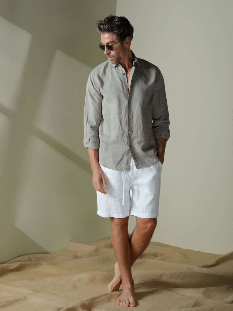 Slim fit shirt with long sleeves in linen