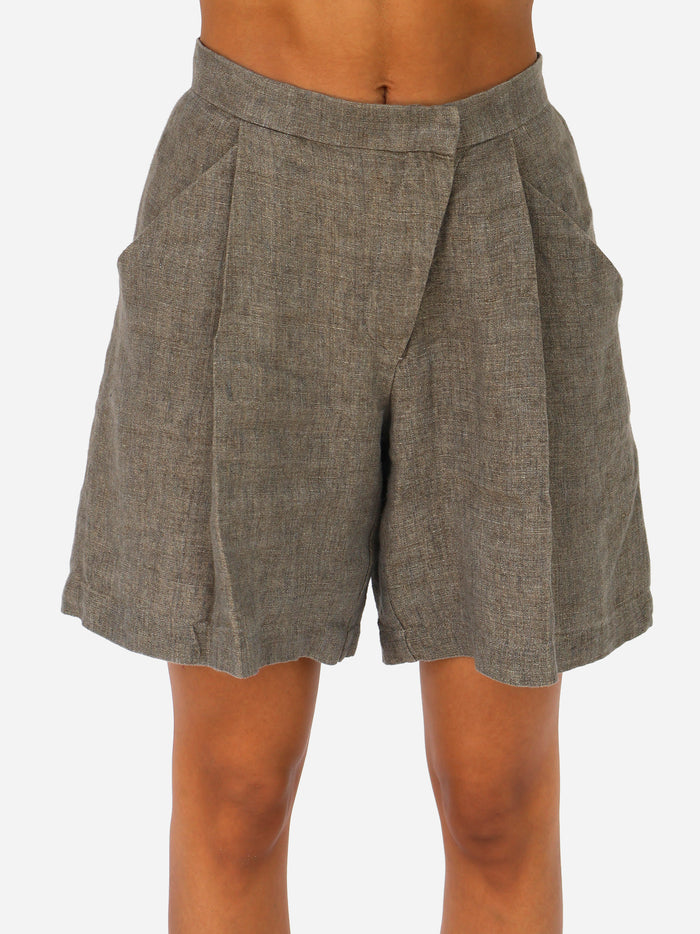 Short de pierna amplia con tablones en lino