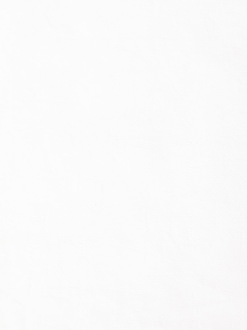 Pantalón corto con bolsas de parche en lino metálico