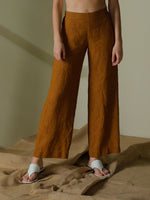 Wide straight leg pants in linen