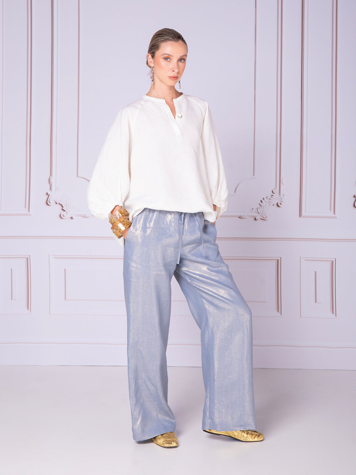 Blusa con aletilla y manga raglán en lino