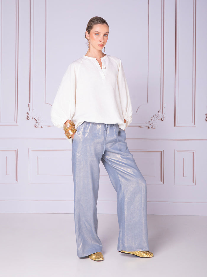 Blusa con aletilla y manga raglán en lino