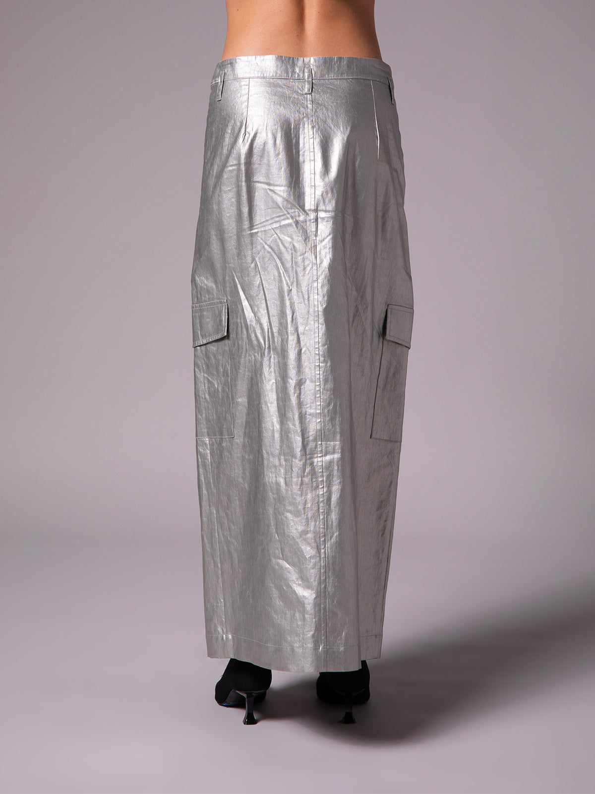 Falda lápiz en lino metálico